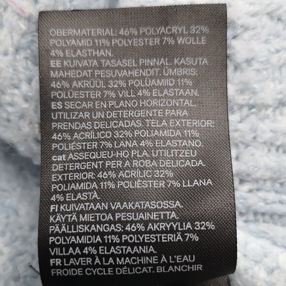 Divided H & M Ladies Size Medium Button Front Crop Light Blue Sweater - Picture 5 of 12